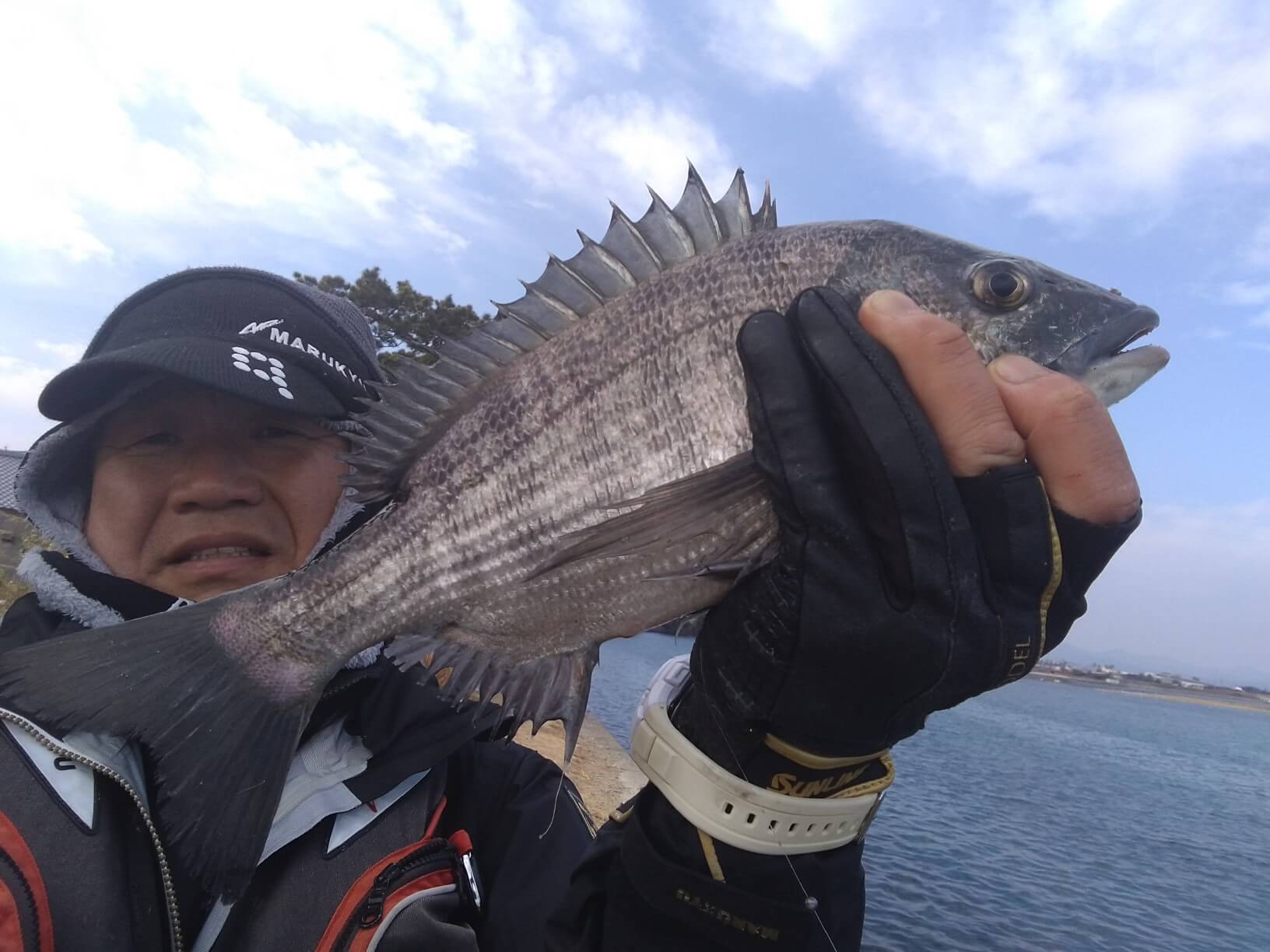 2023年01月07日（土曜日）｜クロダイ・チヌ（フカセ釣り）｜静岡県 – 浜松市湖西市新居町岸壁｜ウキフカセ｜フィールドスタッフ石黒 昌浩