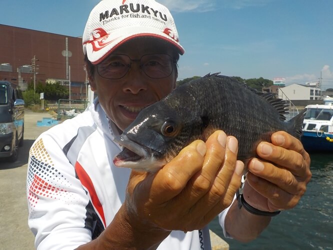 2024年08月13日（火曜日）｜クロダイ・チヌ（ウキダンゴ釣り）｜愛知県 – 常滑港｜ウキ紀州・ダンゴ｜フィールドテスター中村 輝夫