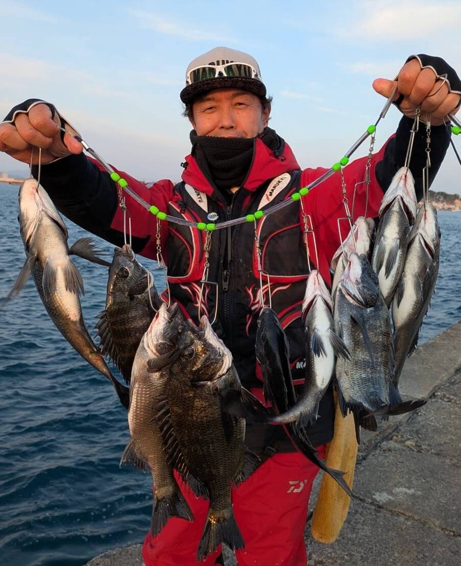 2025年12月30日（火曜日）｜クロダイ・チヌ（ウキダンゴ釣り）｜静岡県 – 表浜名湖 網干し場｜ウキ紀州・ダンゴ｜フィールドスタッフ佐々木 博司